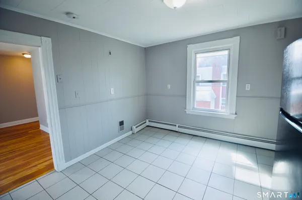 $2,500 | 203 Main Street, West Haven, CT 06516