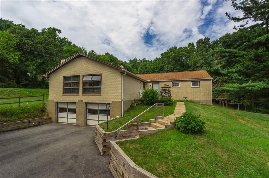 1390 Freeport Road Mars, PA 16046 - Photo 2 of 4 Gallery Image 2