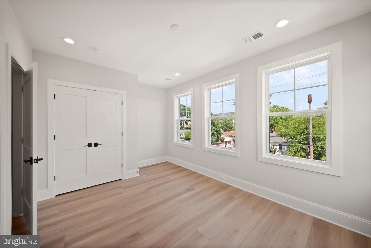 31 East Reed Avenue Alexandria, VA 22305 - Photo 42 of 75 Gallery Image 42