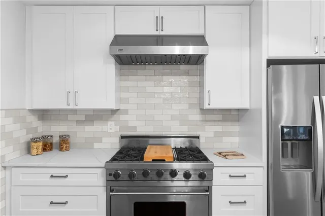 $769,000 | 8236 Linden Drive, Prairie Village, KS 66208