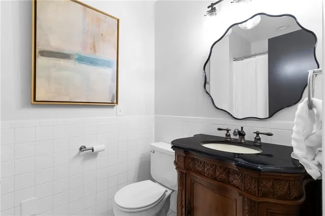 $769,000 | 8236 Linden Drive, Prairie Village, KS 66208