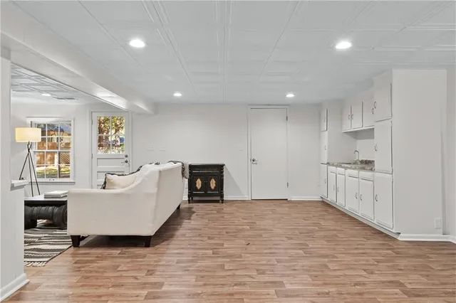 $769,000 | 8236 Linden Drive, Prairie Village, KS 66208