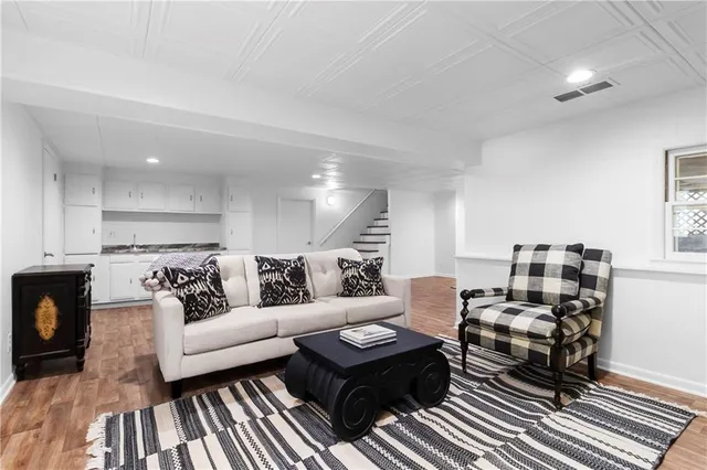 $769,000 | 8236 Linden Drive, Prairie Village, KS 66208