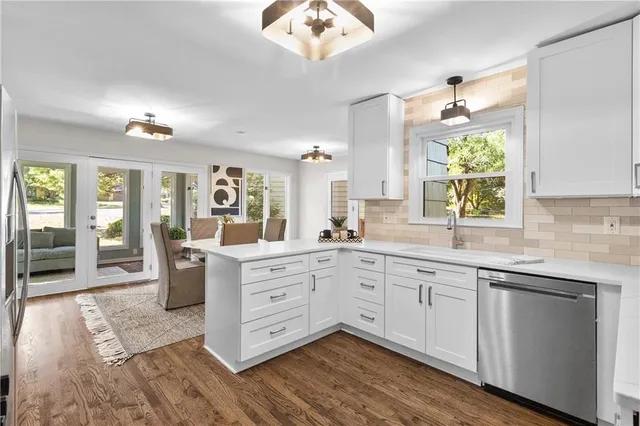 $769,000 | 8236 Linden Drive, Prairie Village, KS 66208