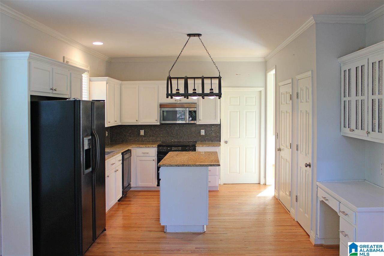 6165 Eagle Point Circle Birmingham, AL 35242 - Photo 10 of 18
