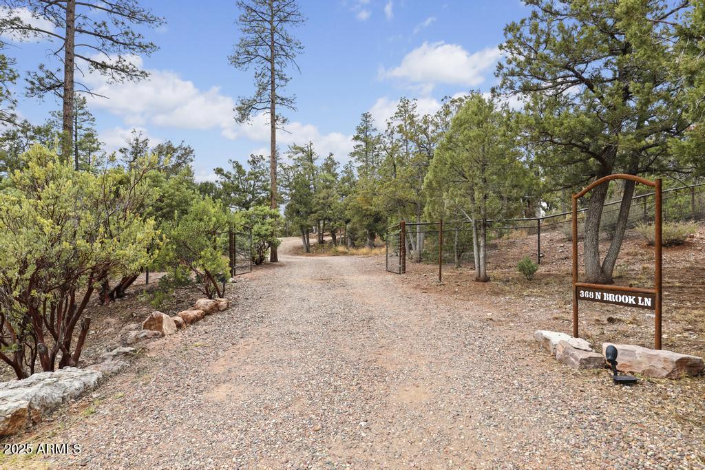368 Brook Lane Payson, AZ 85541 - Photo 33 of 44 Electric Gate-Entrance