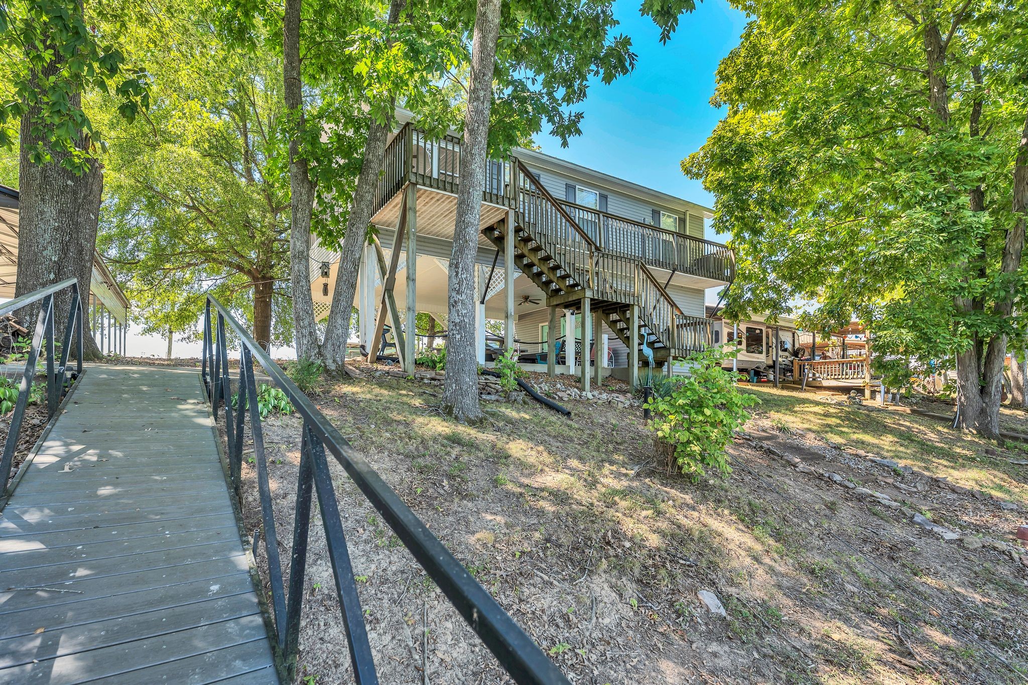 219 Tn River Estates Road Clifton, TN 38425 - Photo 25 of 38 a house view with a outdoor space