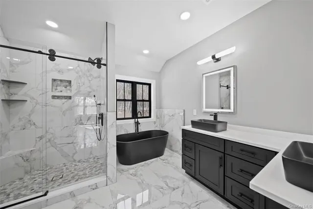 $699,900 | 346 Shawanga Lodge Road, Bloomingburg, NY 12721