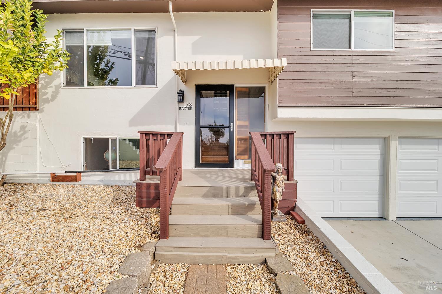 178 Baxter Street Vallejo, CA 94590 - Photo 2 of 55