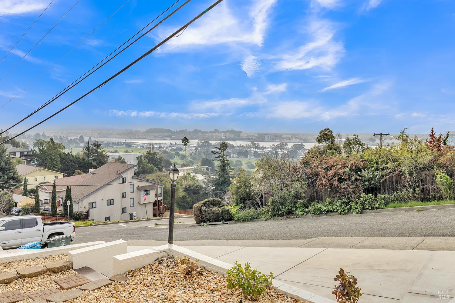 178 Baxter Street Vallejo, CA 94590 - Photo 6 of 55