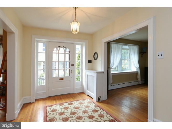 110 West Springfield Avenue Philadelphia, PA 19118 - Photo 2 of 25 Foyer