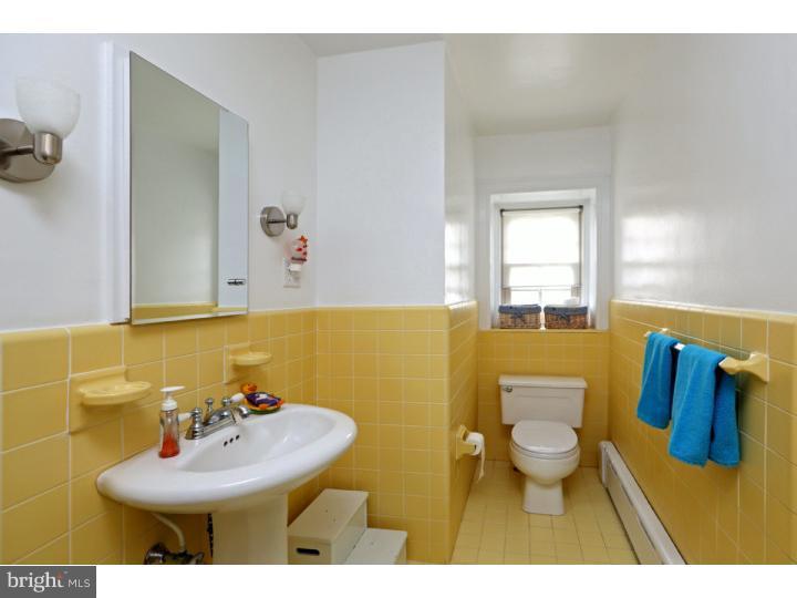 110 West Springfield Avenue Philadelphia, PA 19118 - Photo 19 of 25 Bathroom