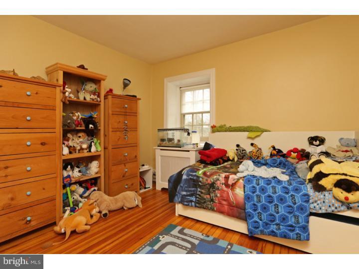 110 West Springfield Avenue Philadelphia, PA 19118 - Photo 20 of 25 Bedroom 3