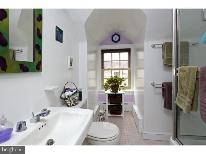110 West Springfield Avenue Philadelphia, PA 19118 - Photo 25 of 25 Bathroom