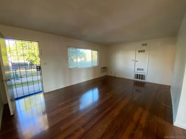 $2,750 | 253 North Cedar Street, Escondido, CA 92025