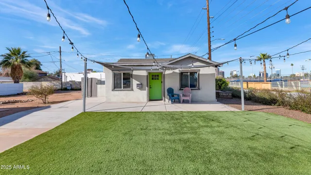 a view of a house with a big yard