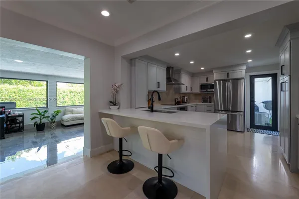 $1,175,975 | 4901 Southwest 101st Avenue, Miami, FL 33165