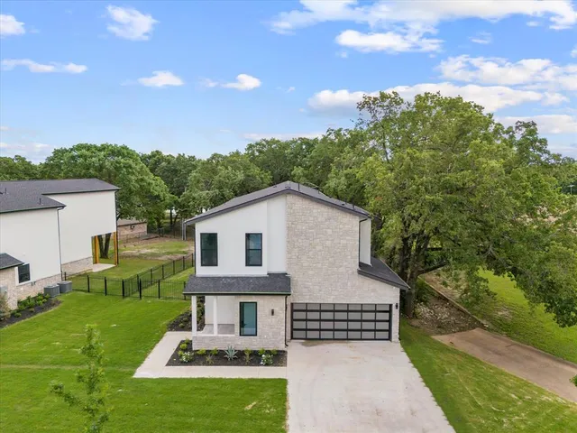 $690,000 | 2811 Rodeo Drive, Quinlan, TX 75474