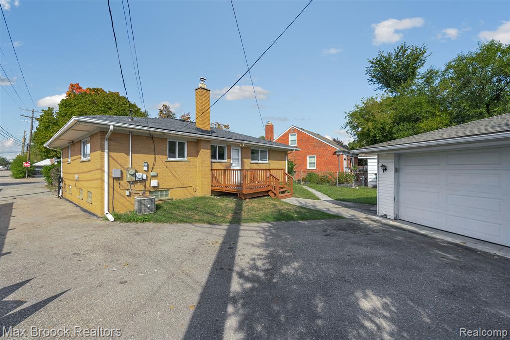 1544 Sheffield Road Birmingham, MI 48009 - Photo 36 of 51