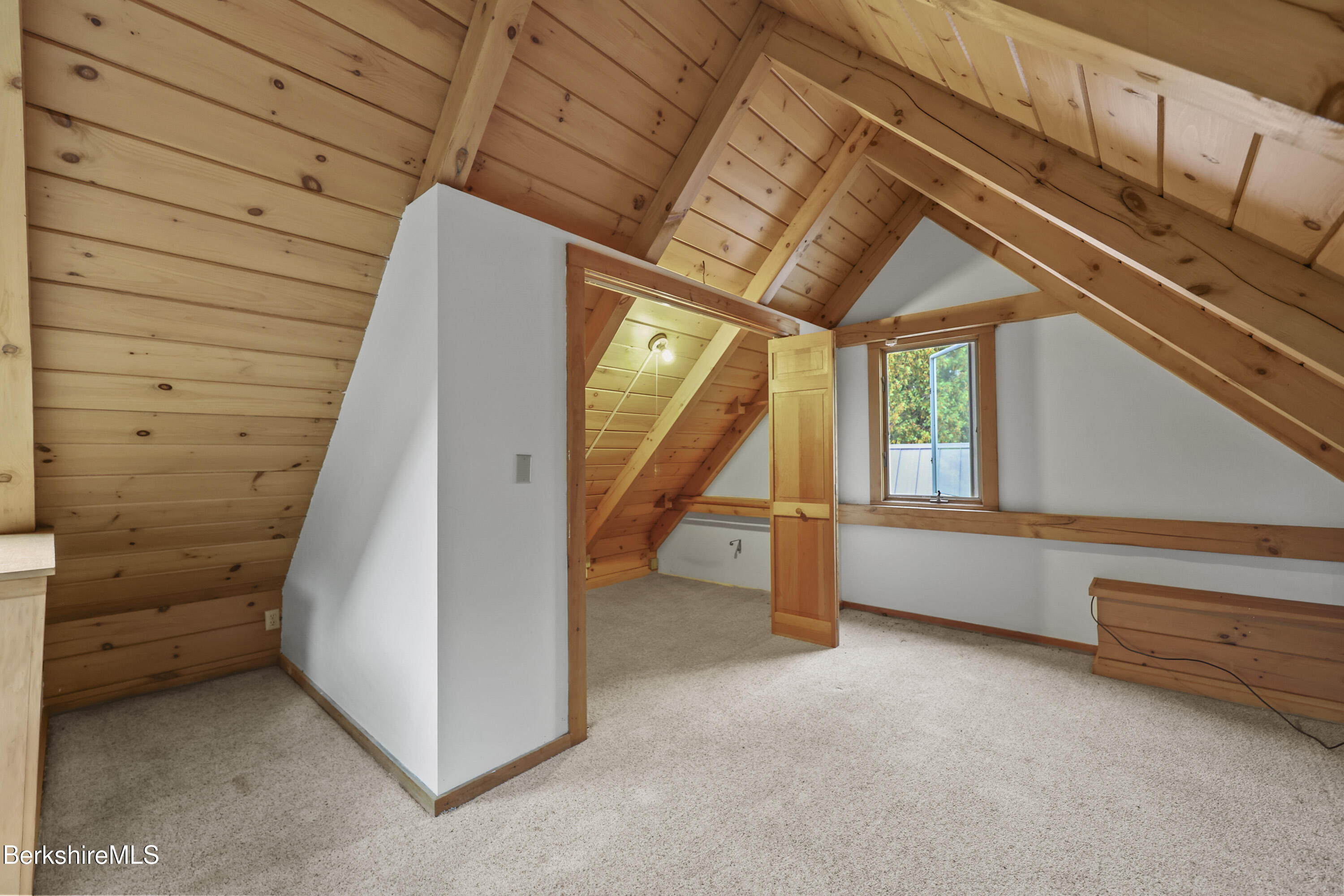 1030 Simonds Road Williamstown, MA 01267 - Photo 48 of 76 355 Third Floor