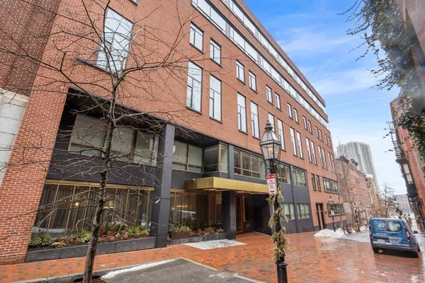 $7,000 | 45 Temple Street, Unit 102, Boston, MA 02114
