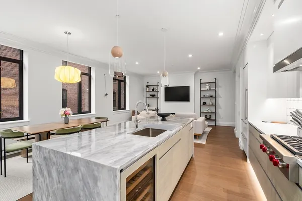 $7,000 | 45 Temple Street, Unit 102, Boston, MA 02114
