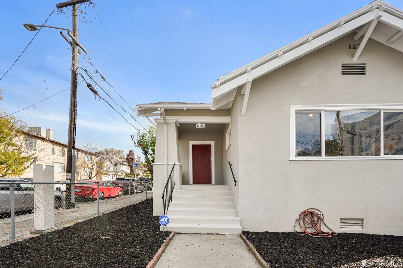 3036 14th Avenue Oakland, CA 94602 - Photo 27 of 35 a view of a house with sitting area