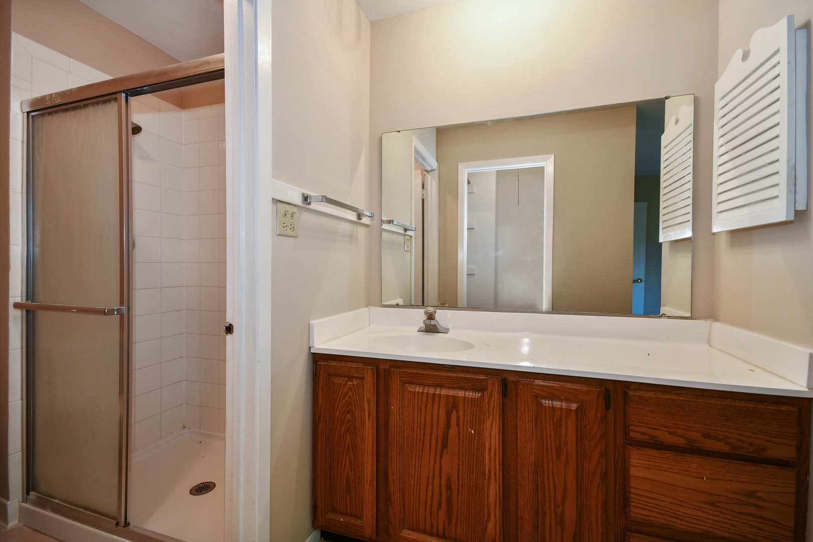 1601 Thames Court, Unit A Wheaton, IL 60189 - Photo 6 of 10