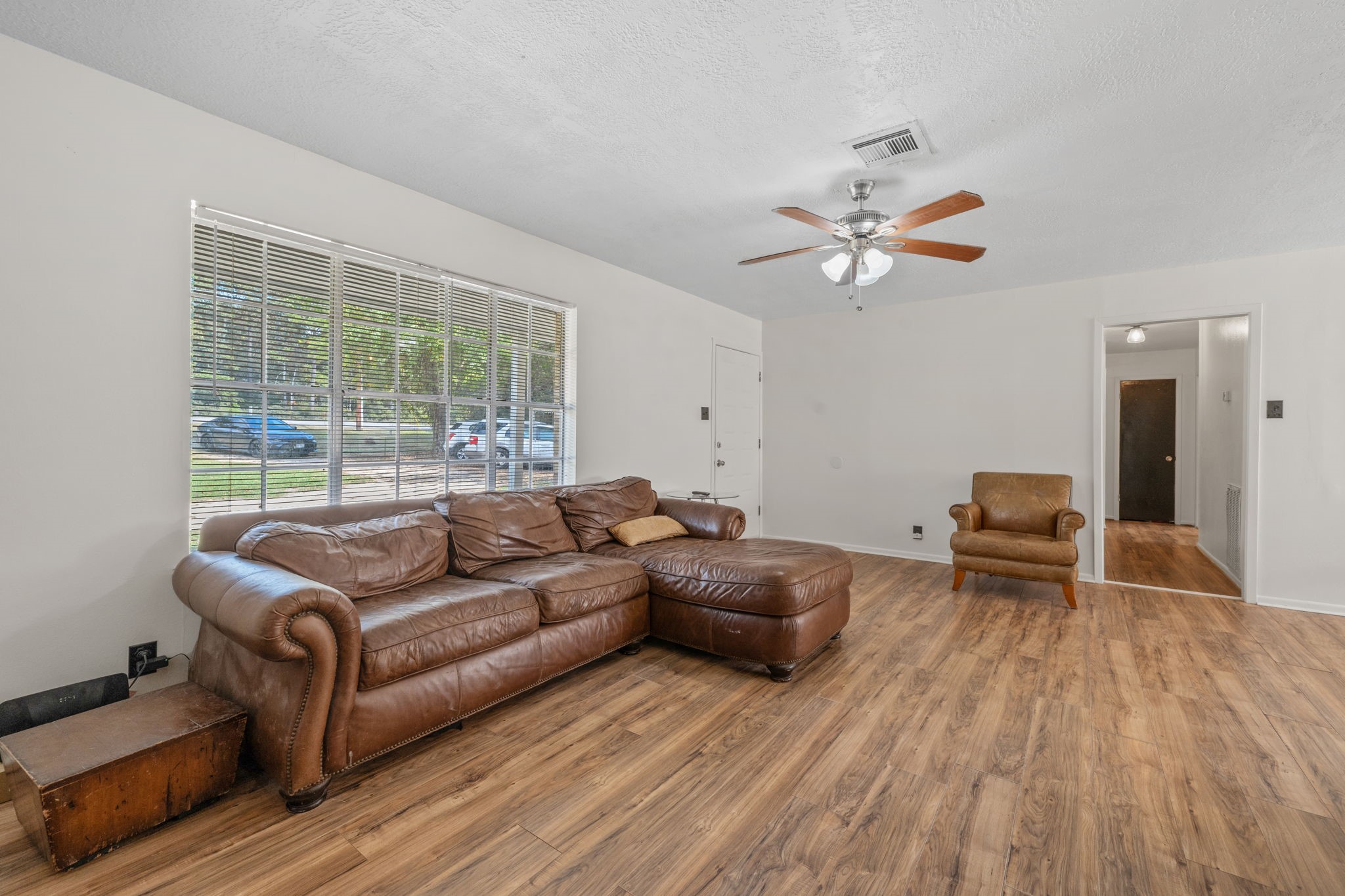 6470 Farm To Market Road 356 Trinity, TX 75862 - Photo 7 of 26 Love this family room that is open to the kitchen and breakfast area.