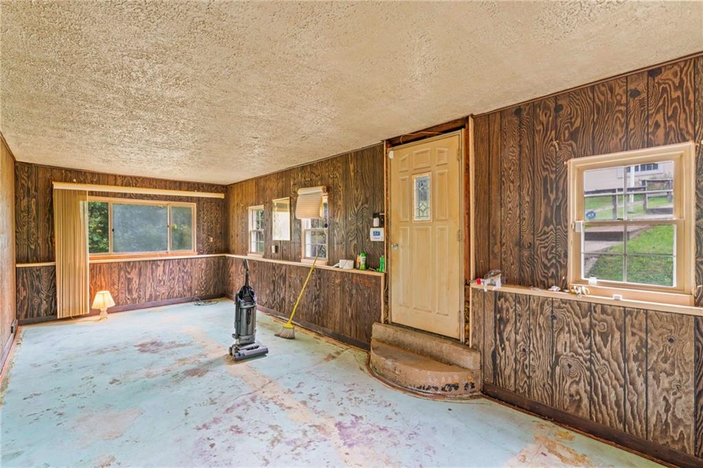 722 Coal Valley Road Clairton, PA 15025 - Photo 9 of 19 Gallery Image 9