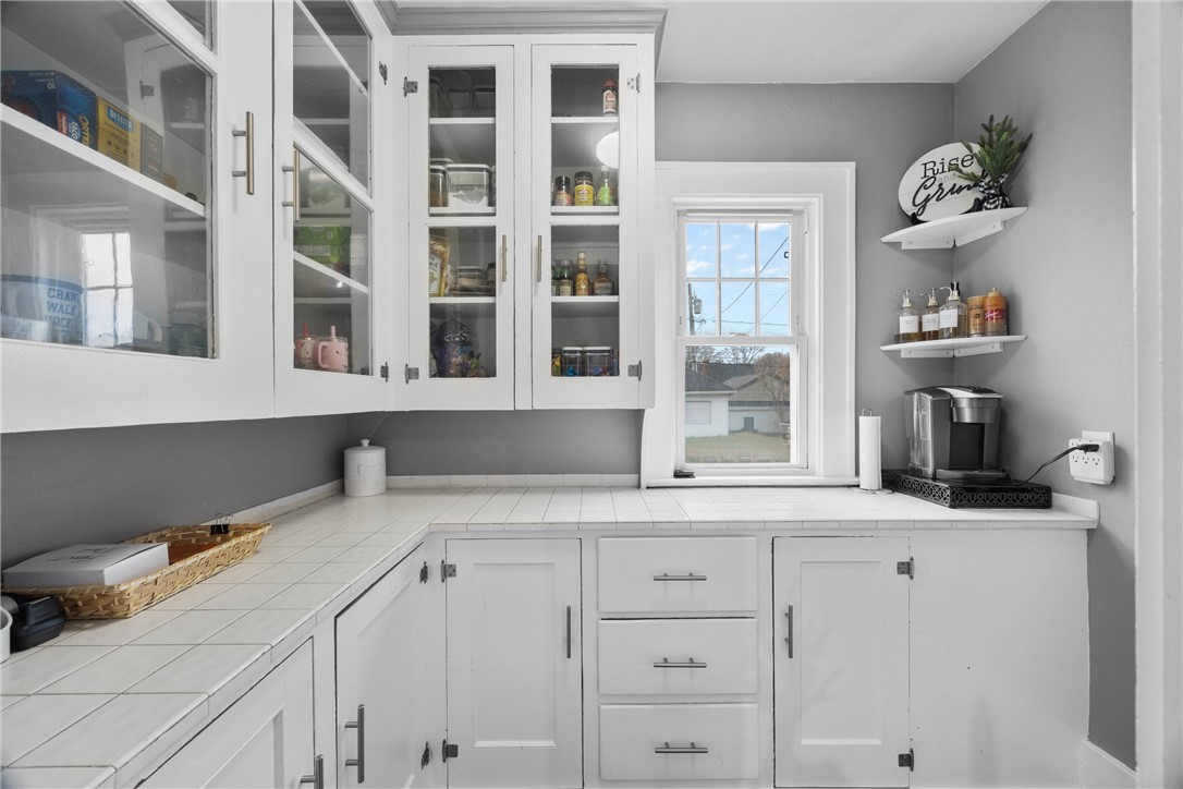 49 Vinton Road Irondequoit, NY 14622 - Photo 17 of 44