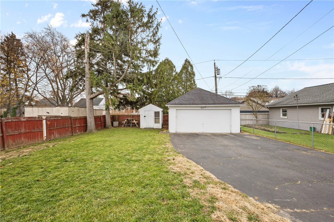 49 Vinton Road Irondequoit, NY 14622 - Photo 38 of 44