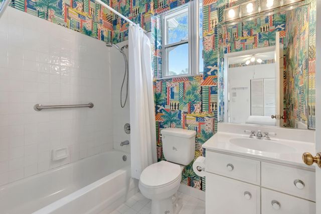 $450,000 | 6656 Northwest 24th Terrace, Boca Raton, FL 33496