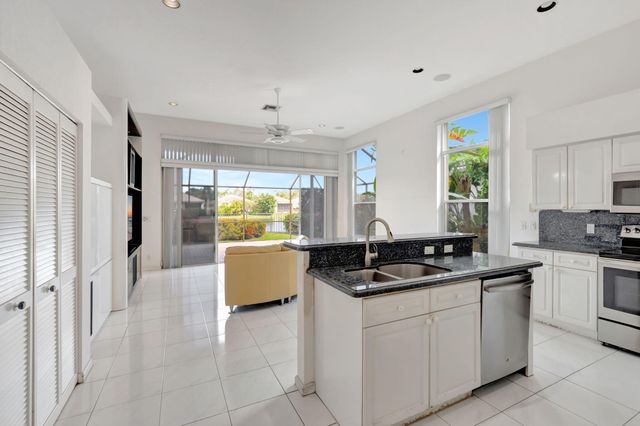 $450,000 | 6656 Northwest 24th Terrace, Boca Raton, FL 33496