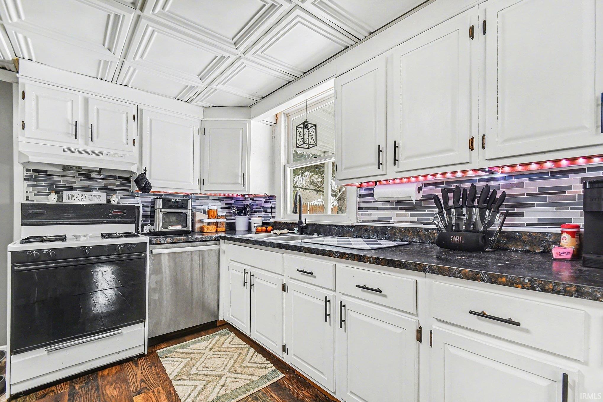 602 North Maple Street Lagrange, IN 46761 - Photo 7 of 17