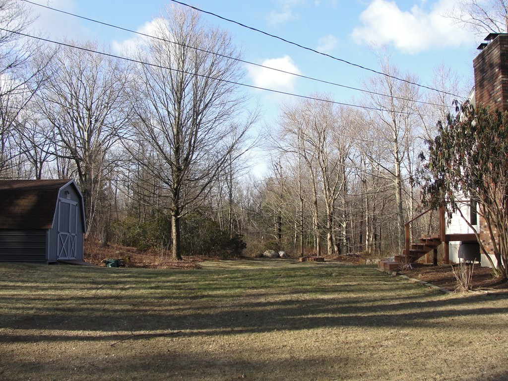 41 Allen Coit Road Huntington, MA 01050 - Photo 5 of 30