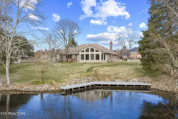 $1,349,900 | 452 Mariner Point Drive, Clinton, TN 37716