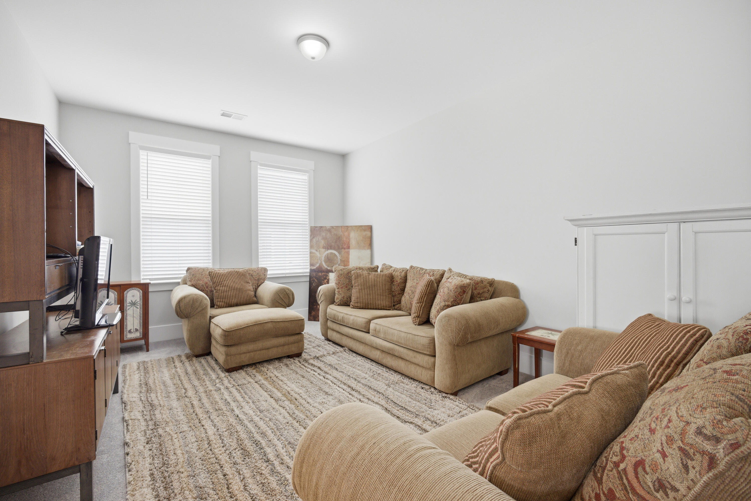 123 Hewitt Street Summerville, SC 29486 - Photo 28 of 82