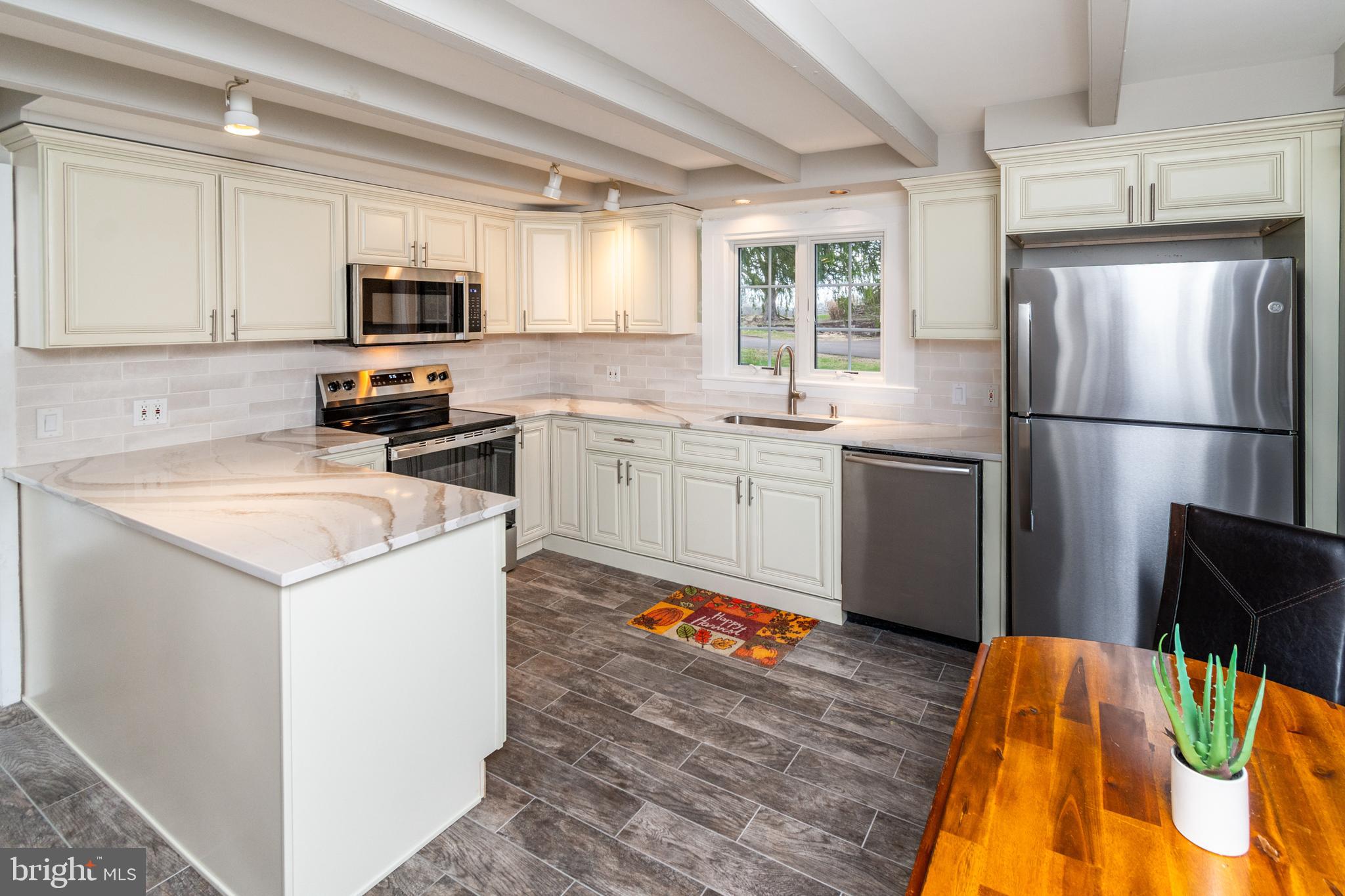 180 Municipal Road Pipersville, PA 18947 - Photo 22 of 60 All New Stainless Appliances in Kitchen