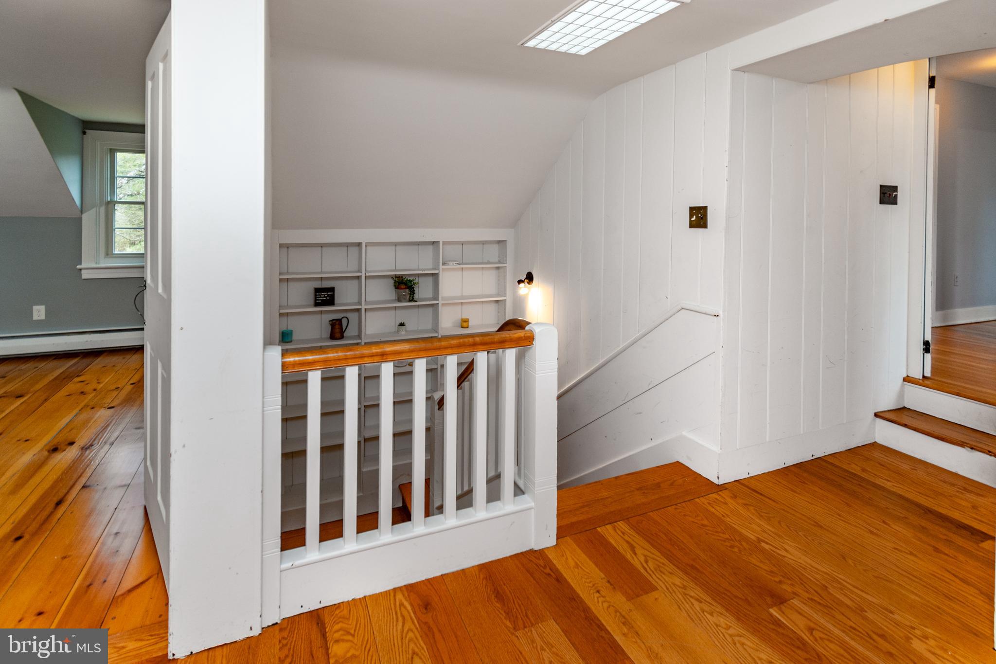 180 Municipal Road Pipersville, PA 18947 - Photo 36 of 60 2nd Floor Landing