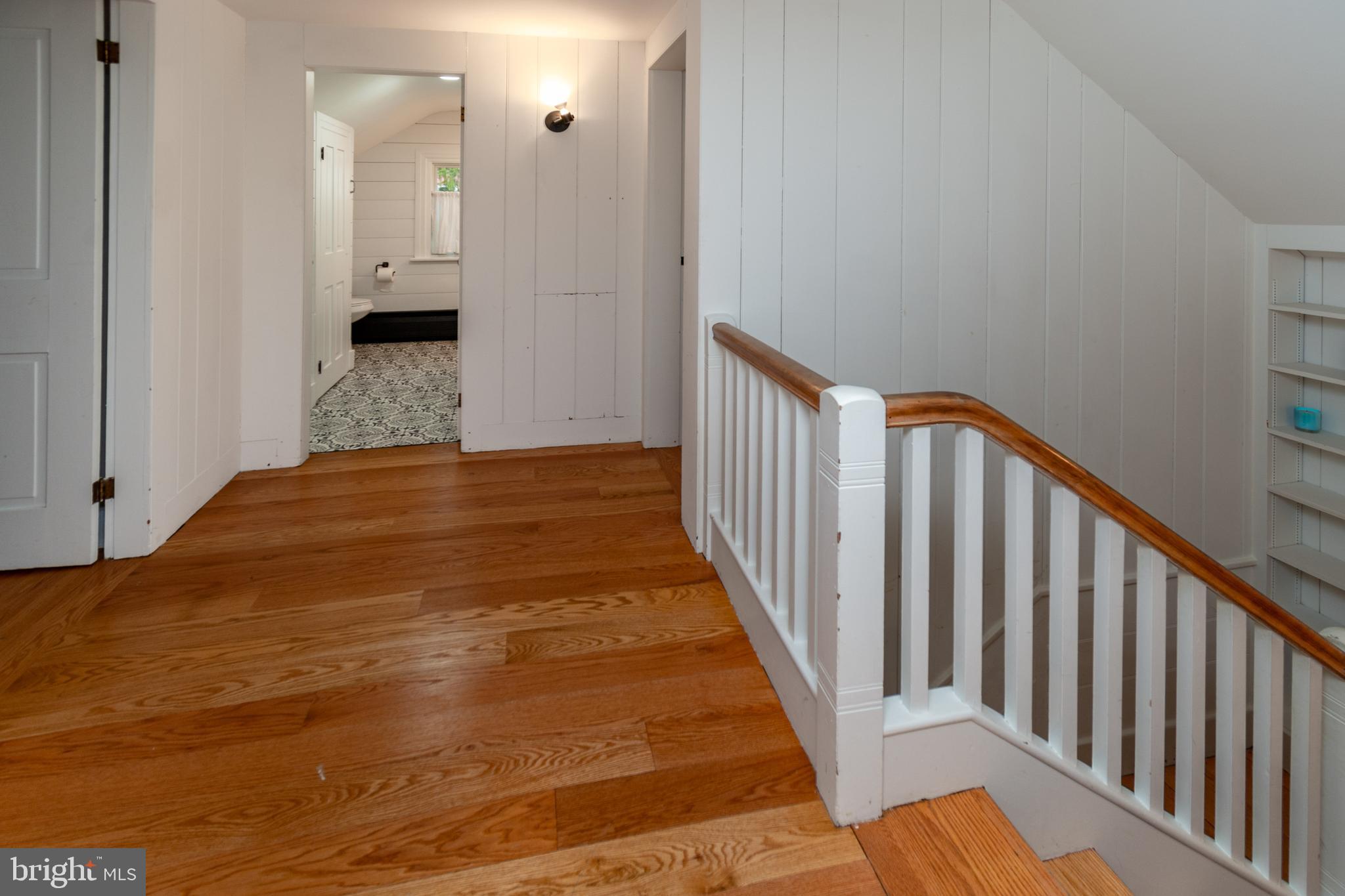 180 Municipal Road Pipersville, PA 18947 - Photo 37 of 60 2nd Floor Landing