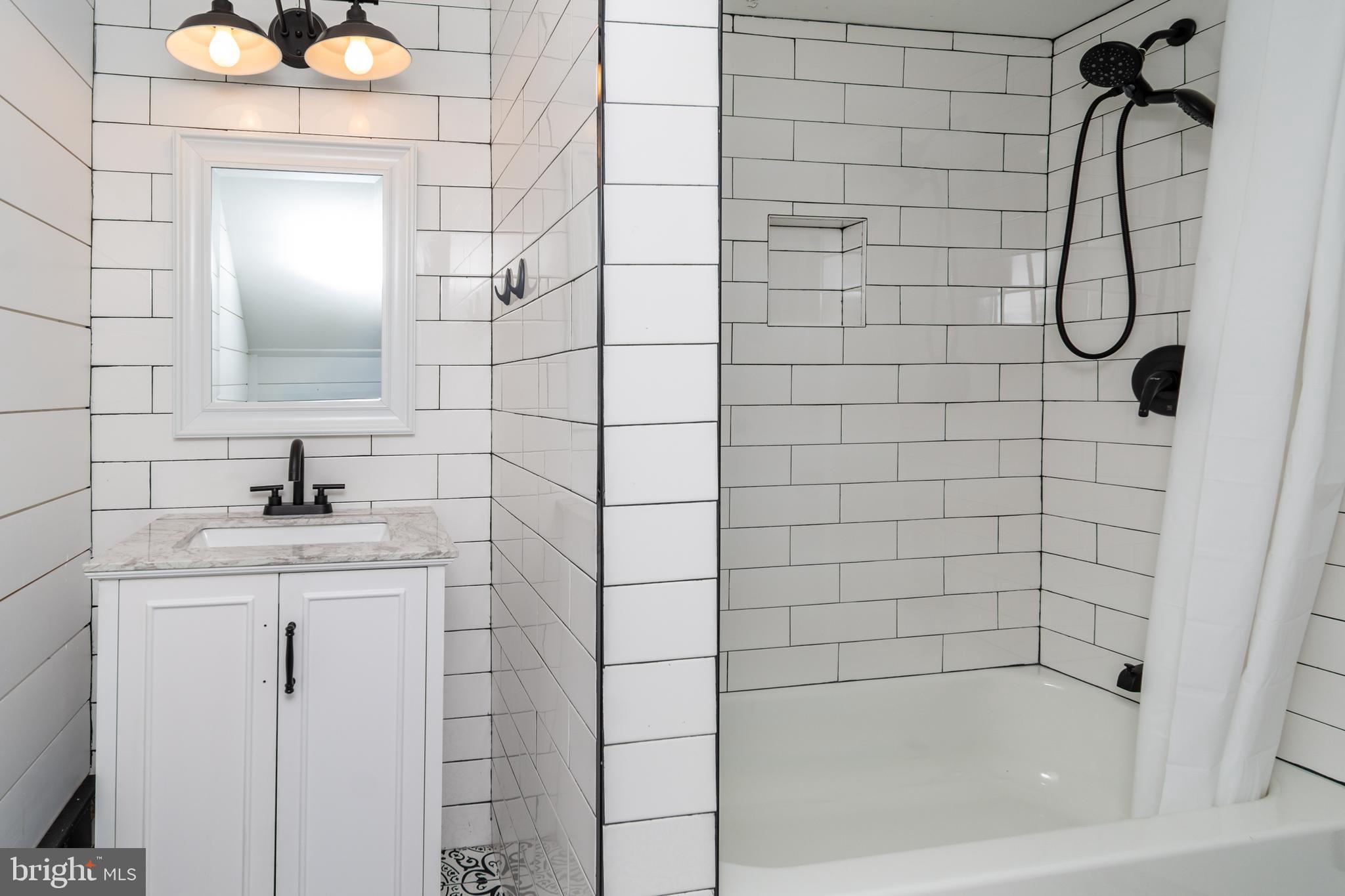 180 Municipal Road Pipersville, PA 18947 - Photo 43 of 60 2nd Full Bath on 2nd Floor