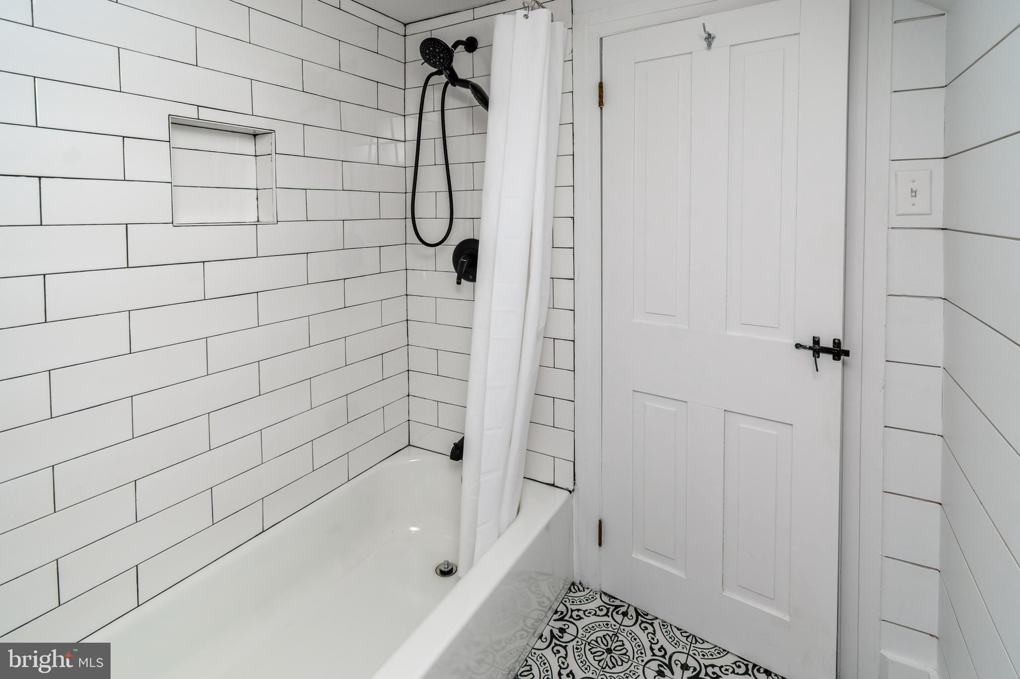 180 Municipal Road Pipersville, PA 18947 - Photo 44 of 60 Tub & Shower on 2nd Floor