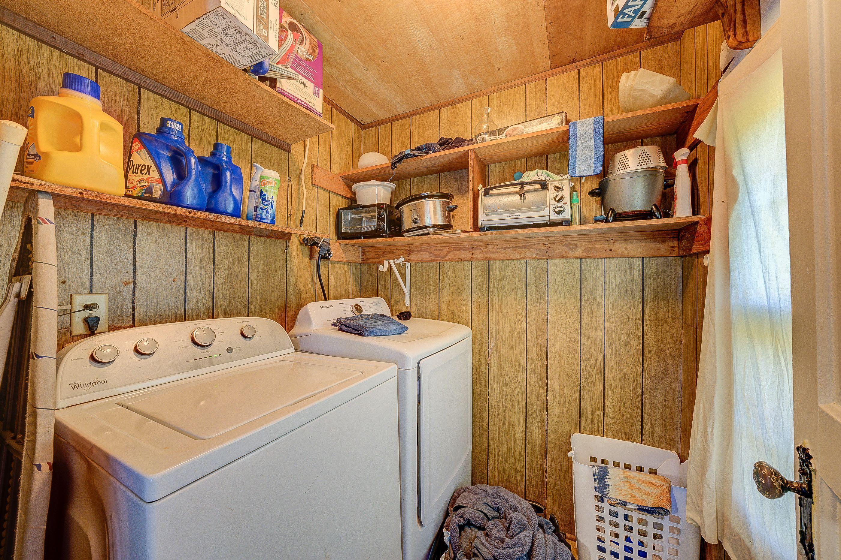 2865 Webbs Mill Road North Floyd, VA 24091 - Photo 36 of 64 laundry room