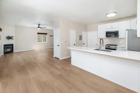 $799,000 | 477 Calle Elegante, Vista, CA 92083