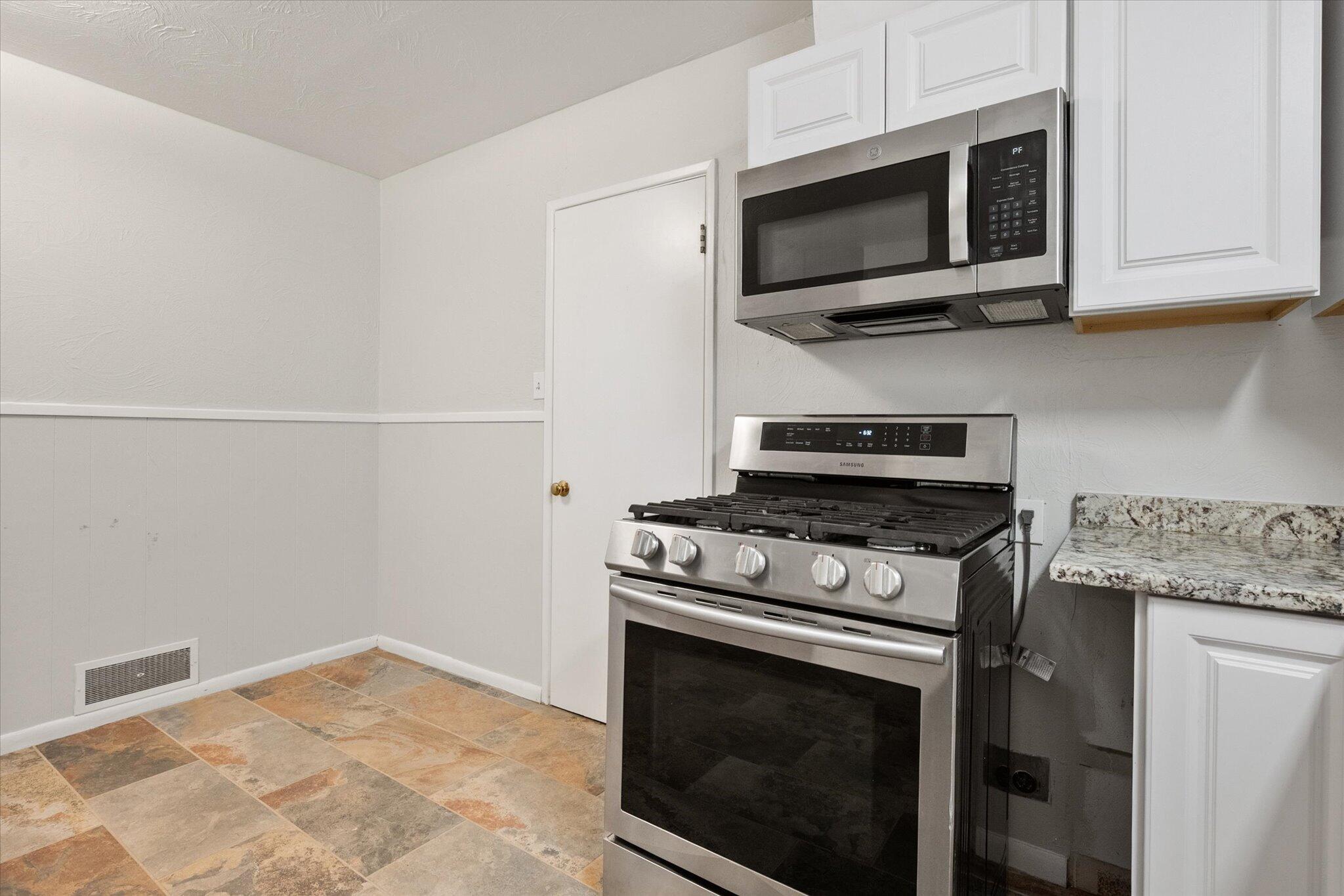 1202 Green Avenue Wilson, TX 79381 - Photo 13 of 36 26-1202 Green Ave1819