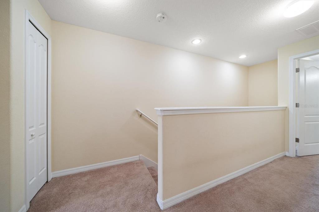 2011 Hawks View Drive Ruskin, FL 33570 - Photo 17 of 34