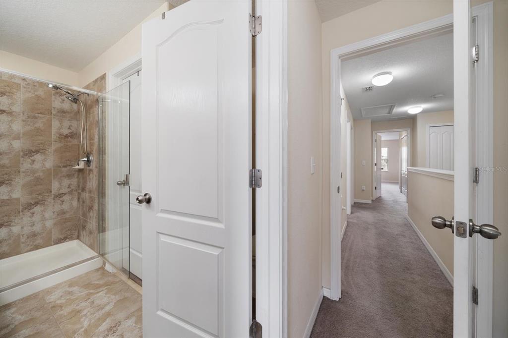 2011 Hawks View Drive Ruskin, FL 33570 - Photo 22 of 34