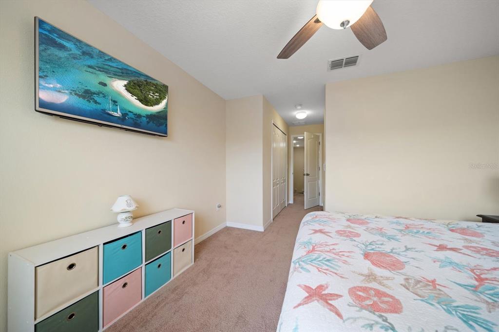 2011 Hawks View Drive Ruskin, FL 33570 - Photo 24 of 34