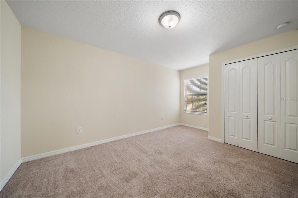 2011 Hawks View Drive Ruskin, FL 33570 - Photo 27 of 34